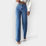 JEANS DE CINTURA ALTA CON CORTE HOLGADO