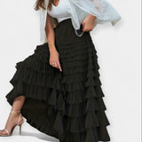 Kristýna - Falda elegante con tul decorativo