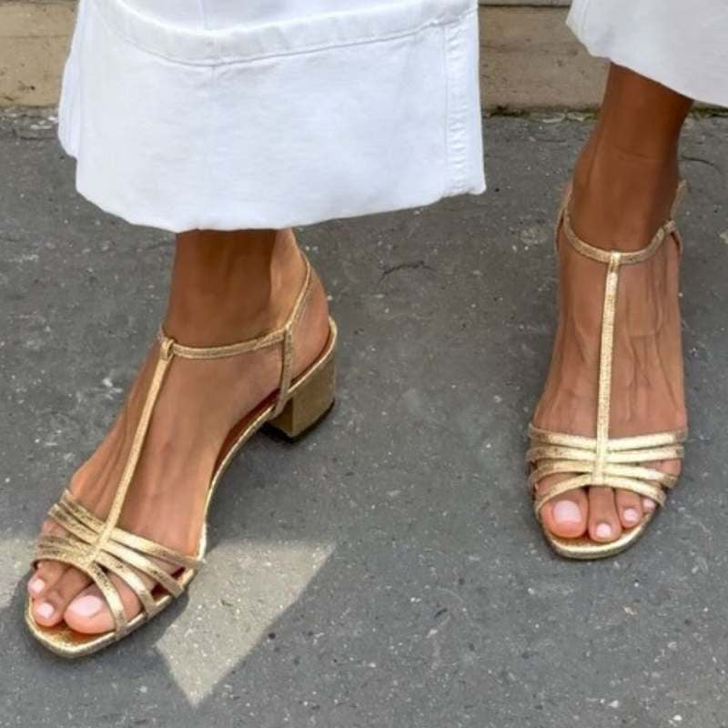 Valeria | Sandalias Doradas Elegancia Diaria