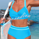 BIKINI DE DOS PIEZAS DE TIRO ALTO CON RAYAS Y DISEÑO EN CONTRASTE