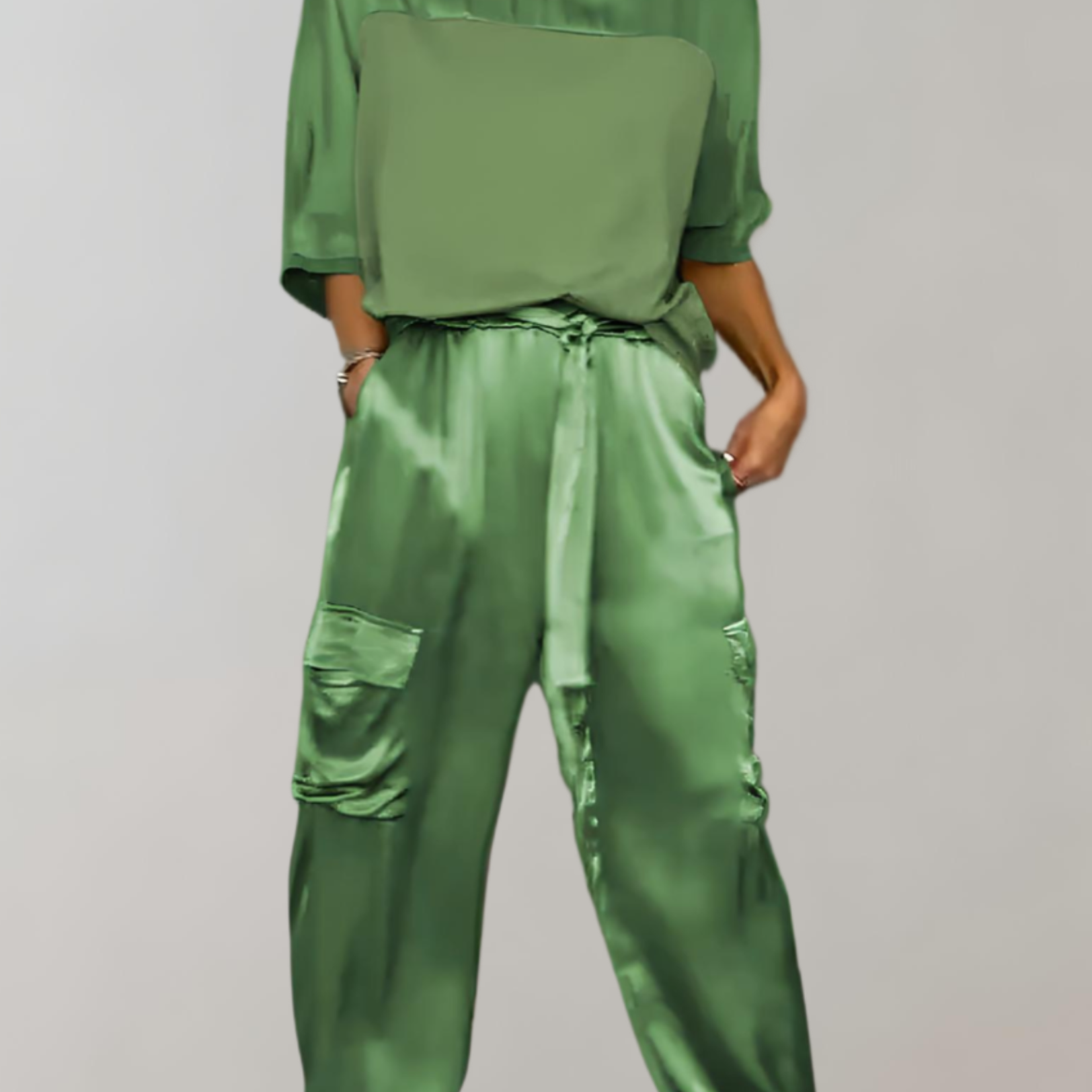 Alicia |  Conjunto de Lounge Cargo Suave como la Seda