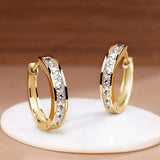 Aros Chic Dorados con Cristales