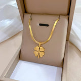 Collar de Oro Trébol