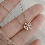 Collar de Cristal con Nieve Brillante en Oro y Plata