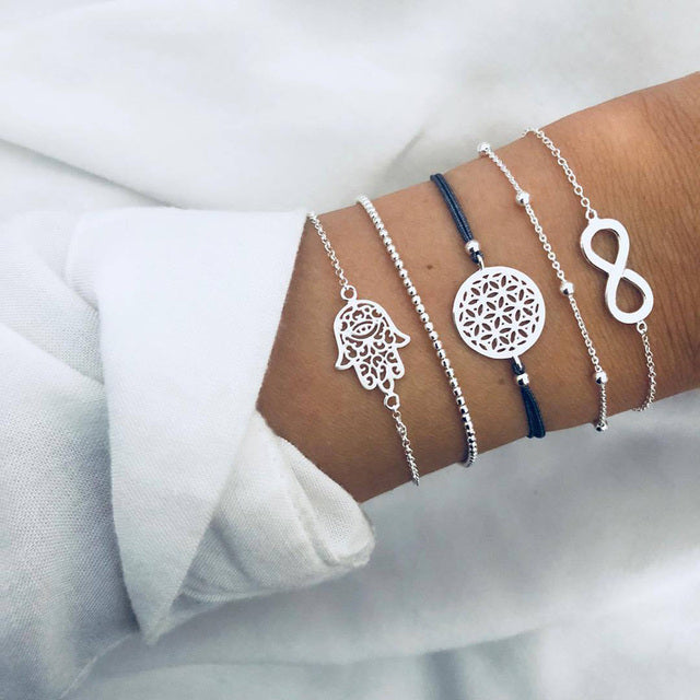Conjunto de pulseras brillantes de lujo