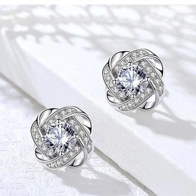 Pendientes Colgantes en Diseño de Flor