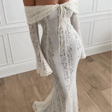 VESTIDO LARGO DE ENCAJE CON HOMBROS DESCUBIERTOS