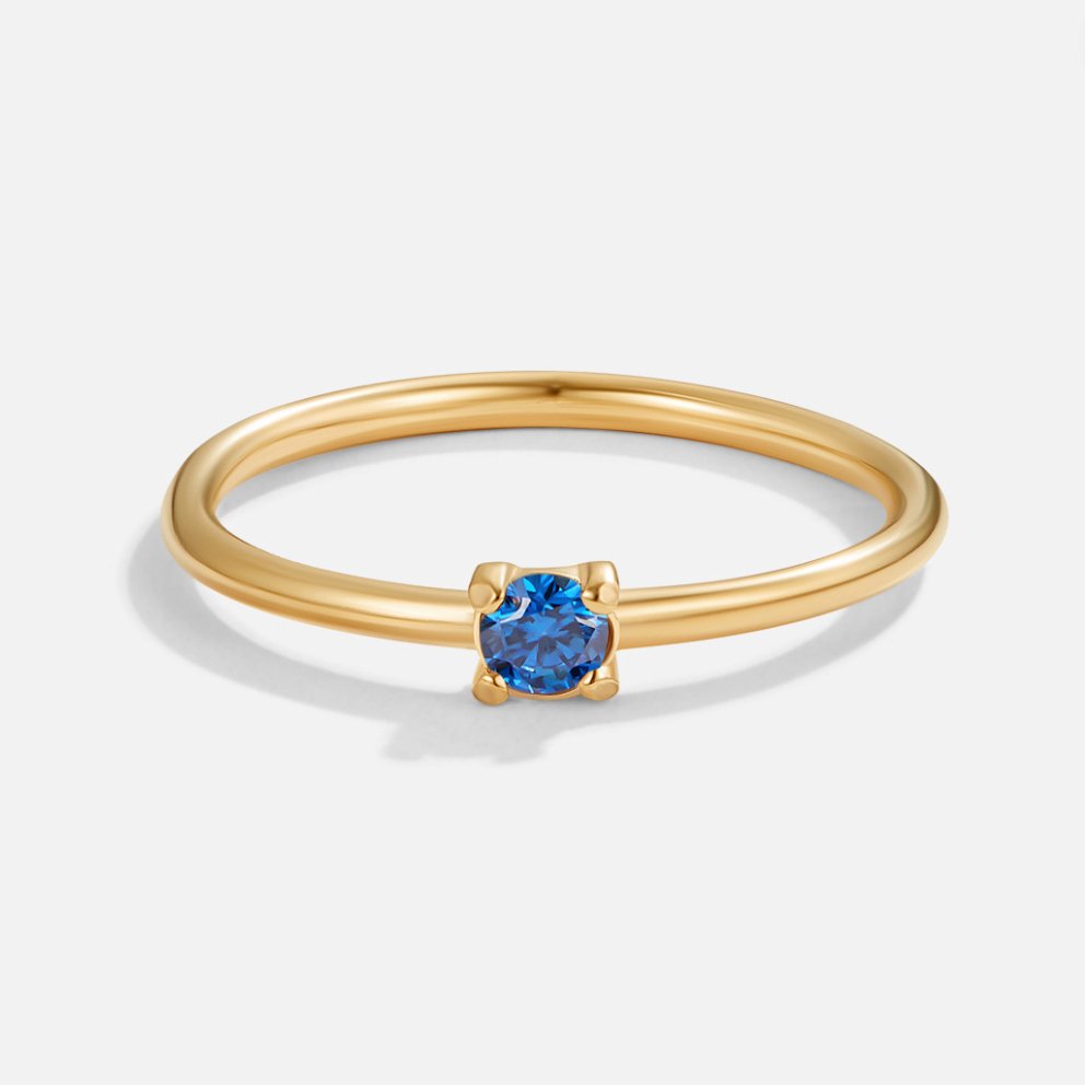 Anillos de oro con piedra de nacimiento