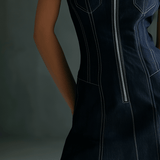 VESTIDO MINI VAQUERO ESTRUCTURADO CON CREMALLERA FRONTAL